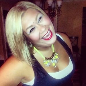 Meet your Posher, Jenny